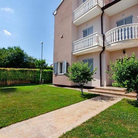 Villa Juliana โรวีน ภายนอก รูปภาพ
